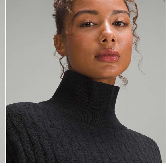 NWT New LULULEMON Cable-Knit Relaxed-Fit Sweater Black Large - Picture 5 of 6